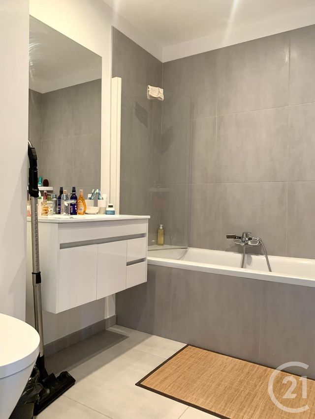 Appartement Studio à louer - 1 pièce - 28.75 m2 - GOURNAY SUR MARNE - 93 - ILE-DE-FRANCE - Century 21 Agence Du Val