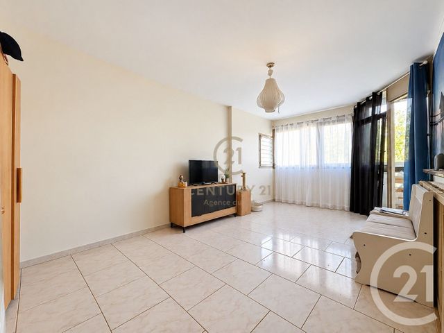 Appartement F4 à vendre - 4 pièces - 80.6 m2 - CHAMPS SUR MARNE - 77 - ILE-DE-FRANCE - Century 21 Agence Du Val