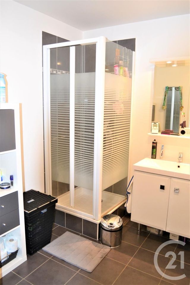 Appartement F2 à louer - 2 pièces - 49.18 m2 - CHAMPS SUR MARNE - 77 - ILE-DE-FRANCE - Century 21 Agence Du Val
