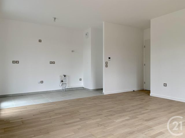Appartement F3 à louer - 3 pièces - 63.14 m2 - VILLEJUIF - 94 - ILE-DE-FRANCE - Century 21 Agence Du Val