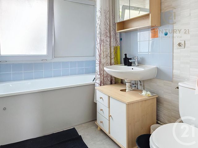 Appartement F1 à louer - 1 pièce - 36.07 m2 - CHAMPS SUR MARNE - 77 - ILE-DE-FRANCE - Century 21 Agence Du Val