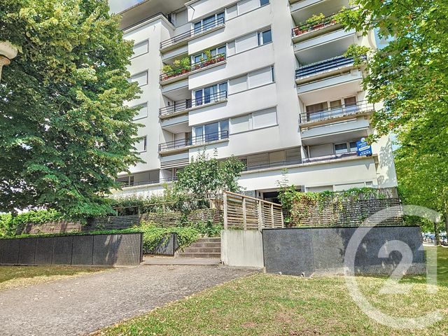 Appartement F1 à louer - 1 pièce - 36.07 m2 - CHAMPS SUR MARNE - 77 - ILE-DE-FRANCE - Century 21 Agence Du Val