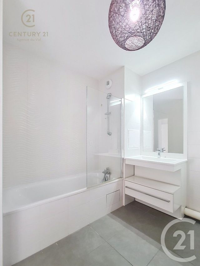 Appartement F2 à louer - 2 pièces - 41.34 m2 - CHELLES - 77 - ILE-DE-FRANCE - Century 21 Agence Du Val