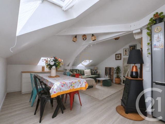 Appartement F2 à vendre - 2 pièces - 26.3 m2 - CHAMPS SUR MARNE - 77 - ILE-DE-FRANCE - Century 21 Agence Du Val