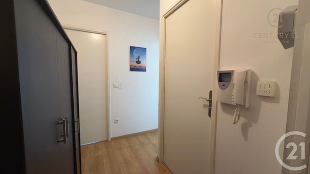 Appartement F2 à louer - 2 pièces - 50.79 m2 - CHAMPS SUR MARNE - 77 - ILE-DE-FRANCE - Century 21 Agence Du Val