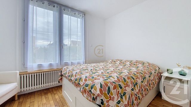 maison à vendre - 5 pièces - 126.11 m2 - CHAMPS SUR MARNE - 77 - ILE-DE-FRANCE - Century 21 Agence Du Val