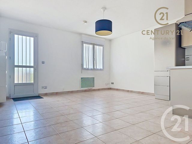 Appartement Studio à louer - 1 pièce - 26.75 m2 - CHAMPS SUR MARNE - 77 - ILE-DE-FRANCE - Century 21 Agence Du Val