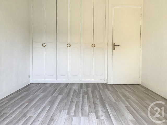 Appartement F3 à louer - 3 pièces - 67.44 m2 - NOISY LE GRAND - 93 - ILE-DE-FRANCE - Century 21 Agence Du Val