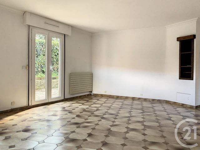Appartement F3 à louer - 3 pièces - 67.44 m2 - NOISY LE GRAND - 93 - ILE-DE-FRANCE - Century 21 Agence Du Val