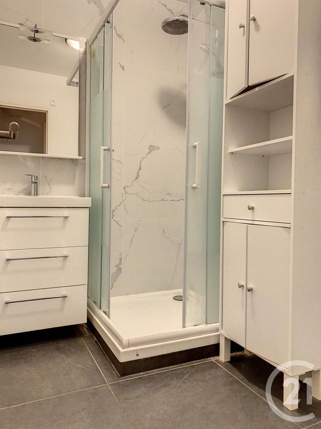Appartement F3 à louer - 3 pièces - 67.44 m2 - NOISY LE GRAND - 93 - ILE-DE-FRANCE - Century 21 Agence Du Val