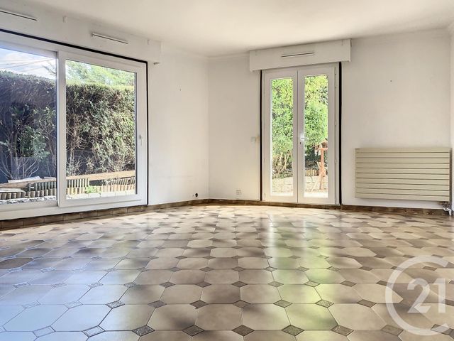 Appartement F3 à louer - 3 pièces - 67.44 m2 - NOISY LE GRAND - 93 - ILE-DE-FRANCE - Century 21 Agence Du Val