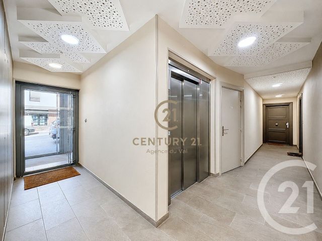 Appartement F3 à vendre - 3 pièces - 59.22 m2 - CHAMPS SUR MARNE - 77 - ILE-DE-FRANCE - Century 21 Agence Du Val