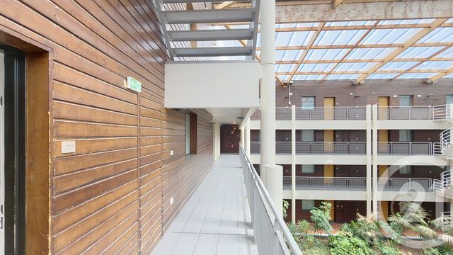 Appartement Studio à louer - 1 pièce - 29.39 m2 - LOGNES - 77 - ILE-DE-FRANCE - Century 21 Agence Du Val