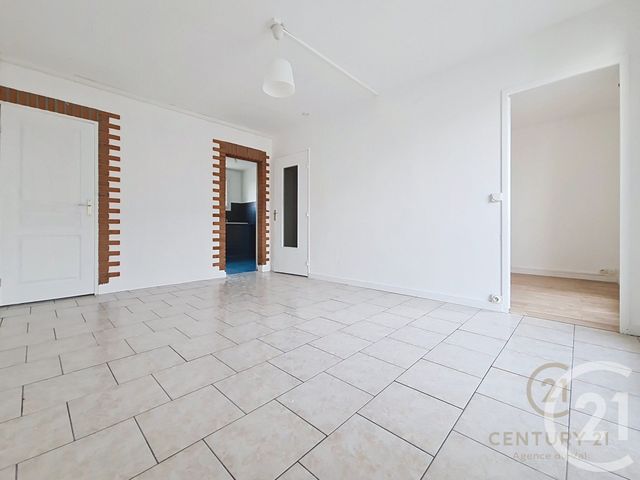 Appartement F3 à louer - 3 pièces - 48.86 m2 - CHELLES - 77 - ILE-DE-FRANCE - Century 21 Agence Du Val