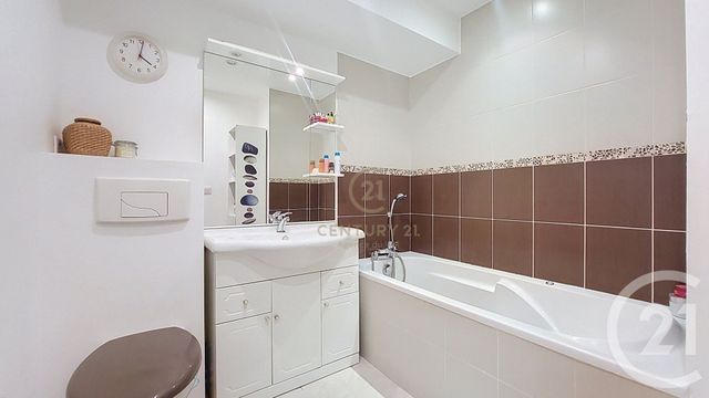 Appartement F5 à vendre - 5 pièces - 101.5 m2 - CHAMPS SUR MARNE - 77 - ILE-DE-FRANCE - Century 21 Agence Du Val