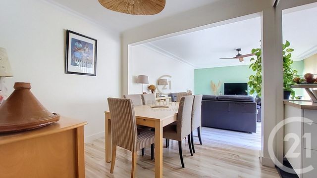 Appartement F5 à vendre - 5 pièces - 101.5 m2 - CHAMPS SUR MARNE - 77 - ILE-DE-FRANCE - Century 21 Agence Du Val