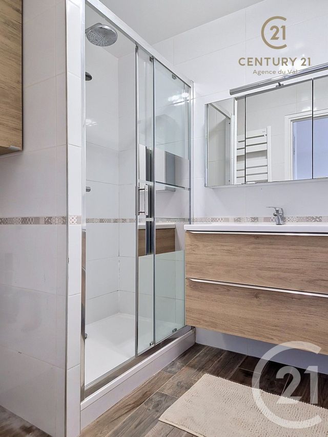 Appartement F2 à vendre - 2 pièces - 38.37 m2 - GOURNAY SUR MARNE - 93 - ILE-DE-FRANCE - Century 21 Agence Du Val