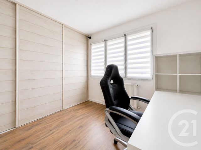 maison à vendre - 7 pièces - 207.07 m2 - CHAMPS SUR MARNE - 77 - ILE-DE-FRANCE - Century 21 Agence Du Val